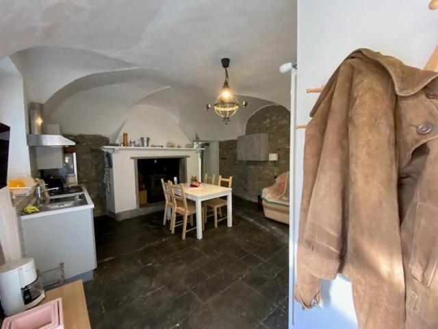 Casa Caterina Leilighet Lezzeno Eksteriør bilde