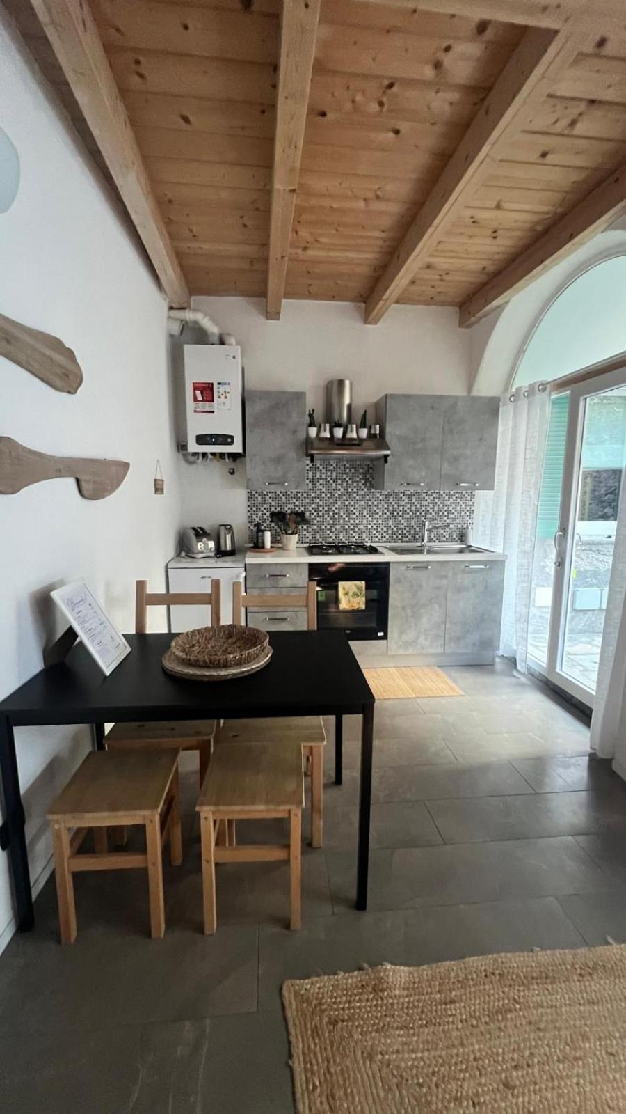 Casa Caterina Leilighet Lezzeno Eksteriør bilde