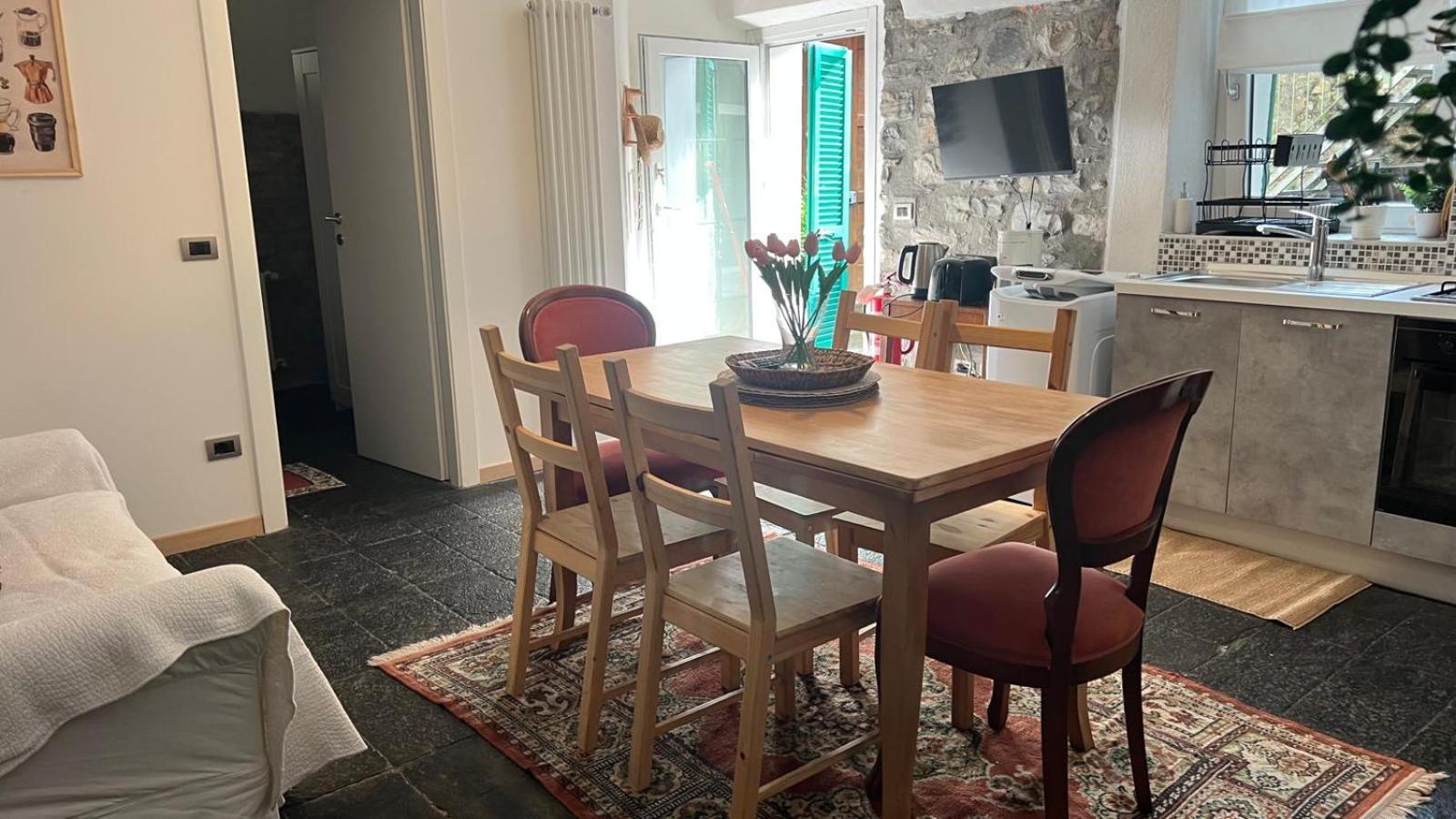 Casa Caterina Leilighet Lezzeno Eksteriør bilde